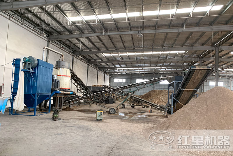 一臺復(fù)合式制砂機現(xiàn)場實拍 一臺復(fù)合式制砂機現(xiàn)場實拍