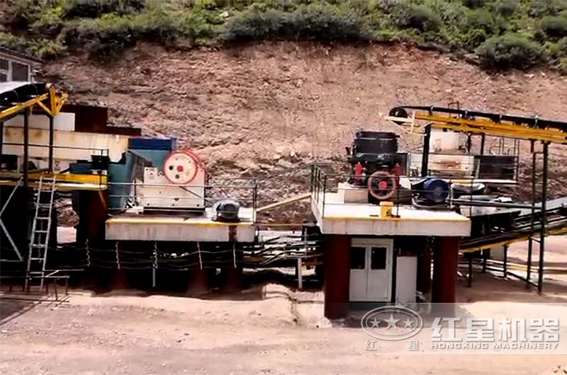 沖擊破搭配顎破、圓錐破現(xiàn)場