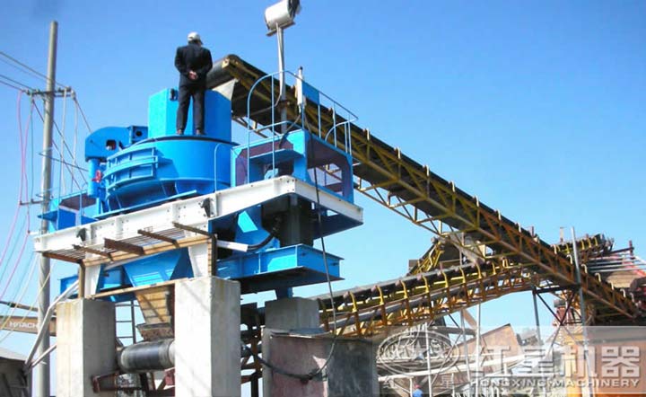 用戶制砂現(xiàn)場，點(diǎn)擊咨詢獲得生產(chǎn)線配置及報(bào)價